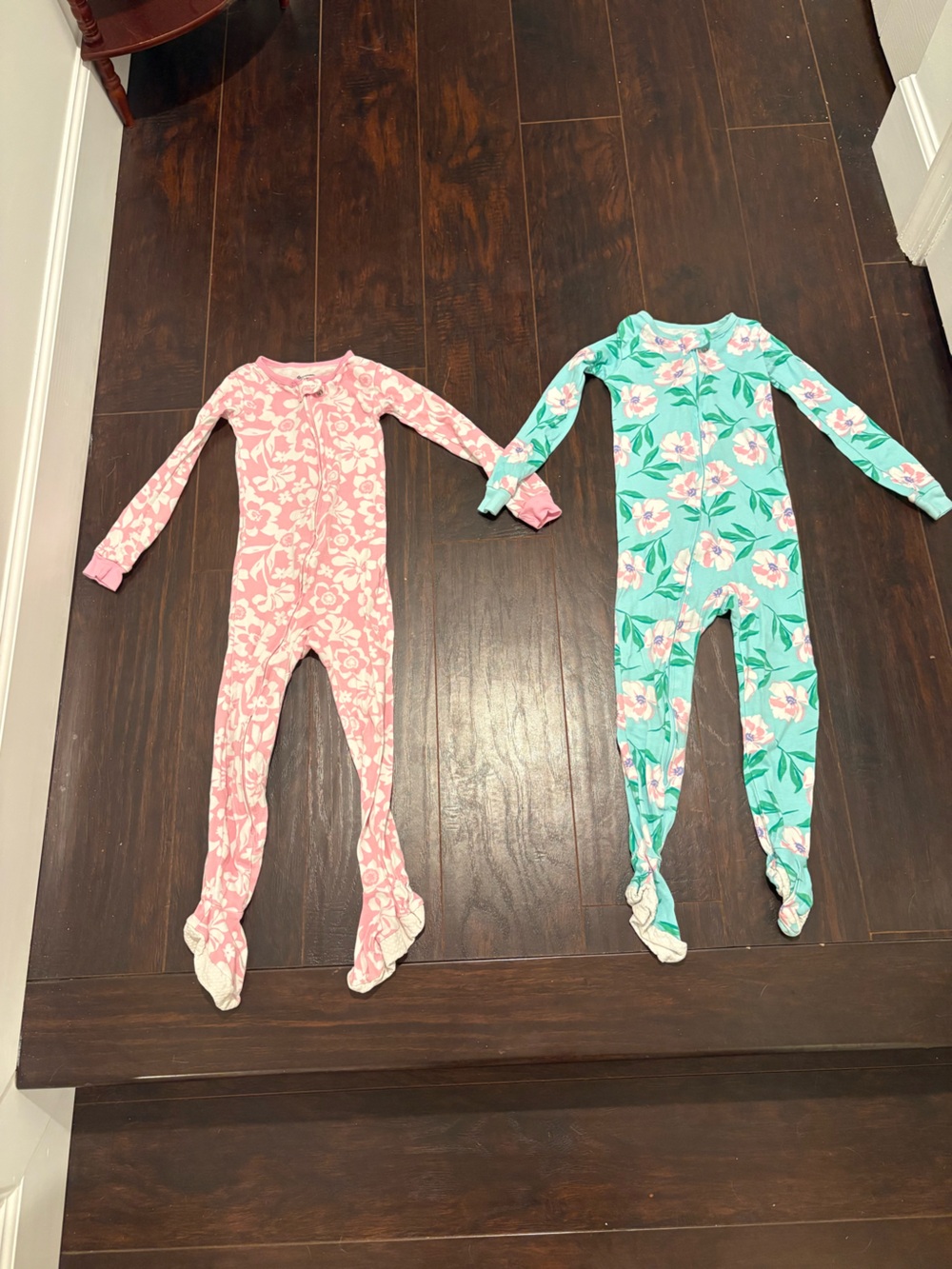 Member’s Mark Girls 4T Floral Footed Pajamas 2 Pack Sleeper Set